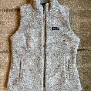 Patagonia Women's Los Gatos High Pile Fleece Vest Full Zip in Light Gray